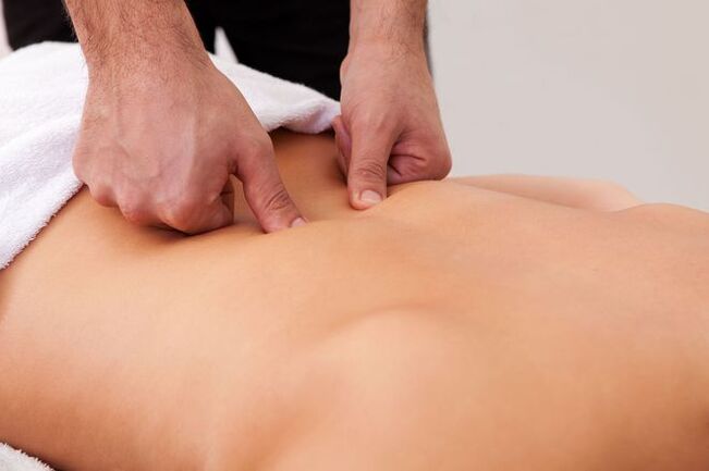 Therapeutic massage - a method to get rid of back pain in the area of ​​the shoulder blades
